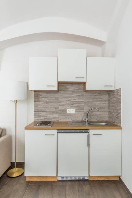 Apartament Free Parking I 500 Mbit Wifi I Kingsize Bed Wiedeń Zewnętrze zdjęcie