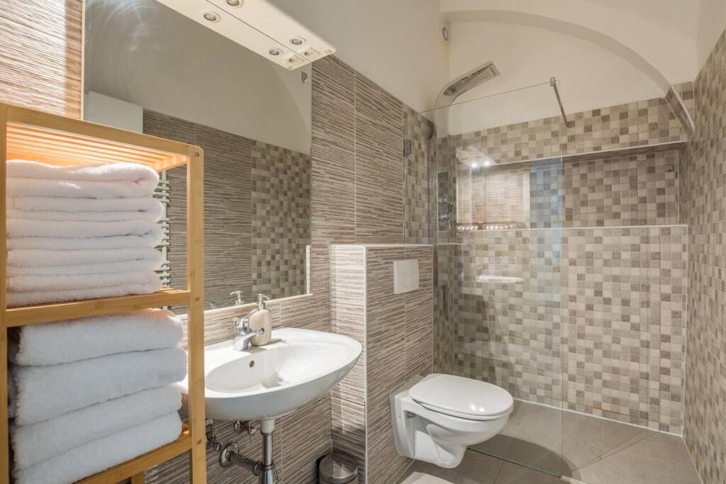 Apartament Free Parking I 500 Mbit Wifi I Kingsize Bed Wiedeń Zewnętrze zdjęcie