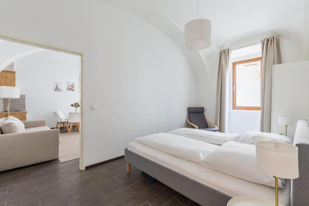 Apartament Free Parking I 500 Mbit Wifi I Kingsize Bed Wiedeń Zewnętrze zdjęcie